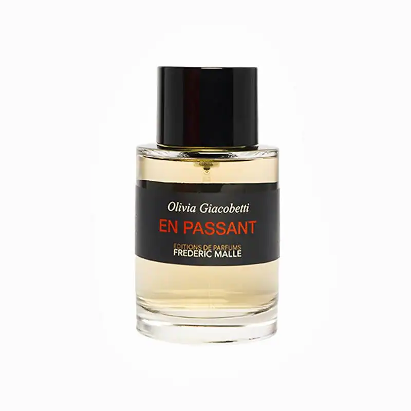 Olivia Giacobetti En Passant fragrance - A premium perfume available at Beautinow.