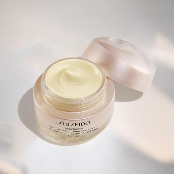 Shiseido Benefiance Wrinkle Smoothing Day Cream SPF25 - Image 4