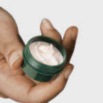 The Body Shop Strawberry Lip Butter - Image 3