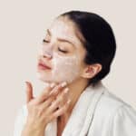 The Body Shop Chinese Ginseng & Rice Clarifying Polishing Mask - Image 4