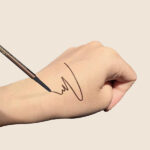 Lancôme Le Stylo Waterproof Long Lasting Eyeliner - Image 20