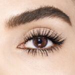 Yves Saint Laurent Mascara Volume Effet Faux Cils Radical - Image 5