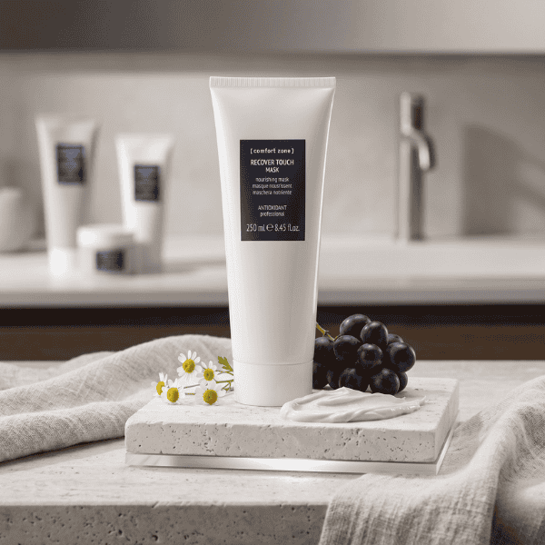 Antioxidant skincare product with grapes, ideal for nourishing and revitalizing skin.