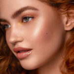 Yves Saint Laurent Rouge Pur Couture The Slim Velvet Radical Lipstick - Image 7