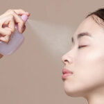 Kose - Cosme Decorte Cosmetics Decollete Comfort Day Mist Set & Protect Setting Spray - Image 4