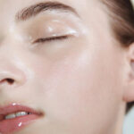 Cle De Peau Pore-Refining Mattifying Veil SPF 25 PA++ - Image 7