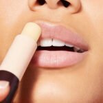 Nuxe Rêve de Miel® Lip Moisturizing Stick - Image 4