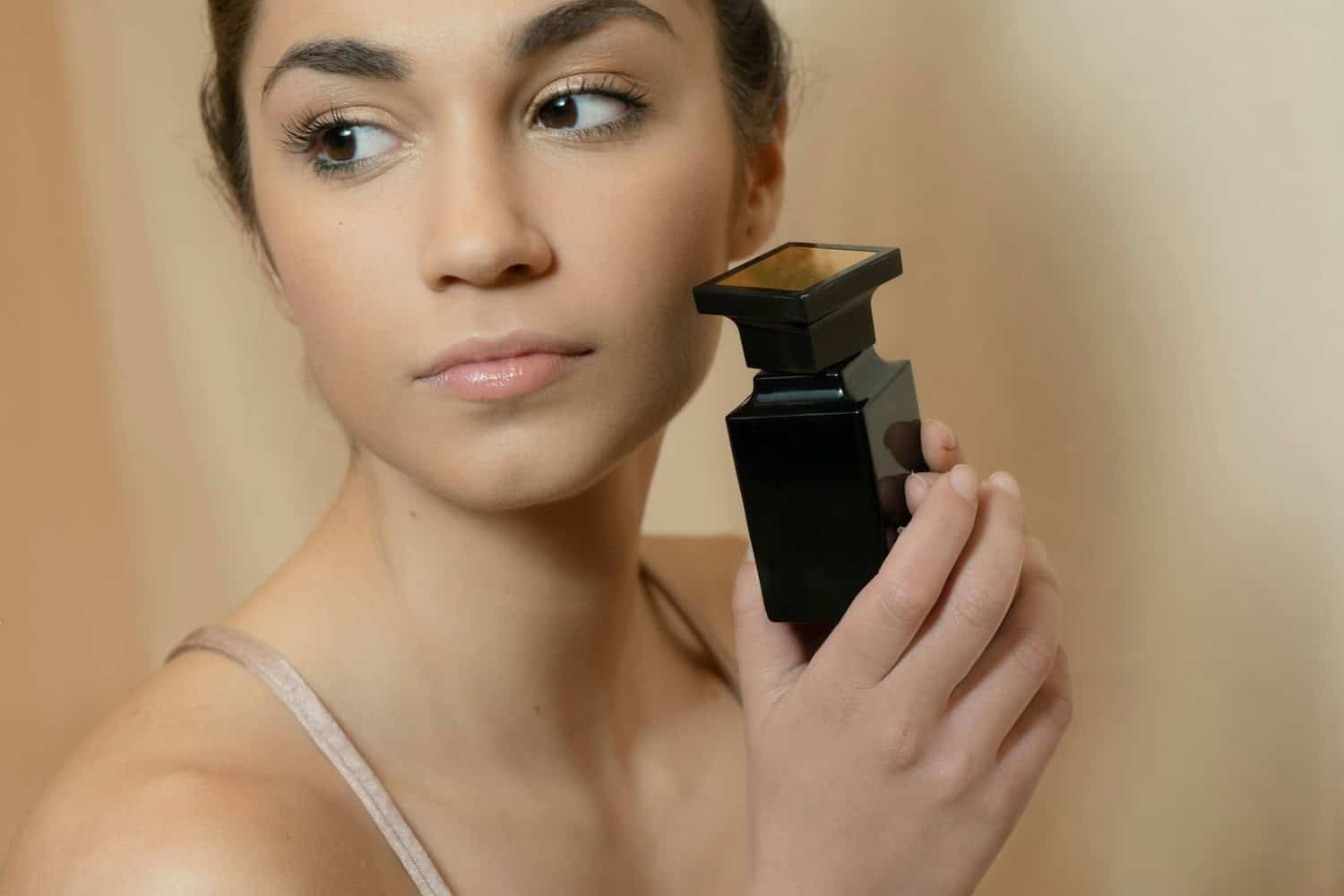 Help I Can't Smell My Perfume! Here's Why