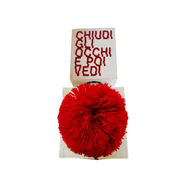 ChouChou Pom-Pom - A luxurious hair accessory available at Beautinow.