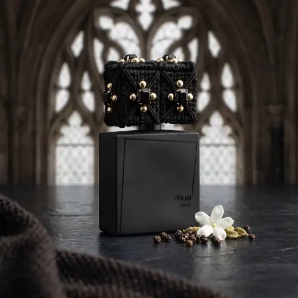 Filippo Sorcinelli Lavs Extrait De Parfum - A luxury niche fragrance available at Beautinow.