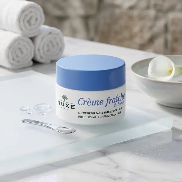 Nuxe Radiance Eye Balm - A luxurious skincare product available at Beautinow.