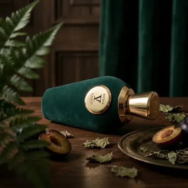 V Canto Ricina Extrait de Parfum - Elegant green bottle with gold accents.
