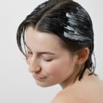 Mielle Organics Pomegranate & Honey Leave-In Conditioner - Image 4