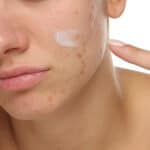 Caudalie Vinopure Moisturizing Mattifying Fluid - Image 5