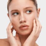 Laura Mercier Tinted Moisturizer Natural Dewy SPF 30 - Image 5