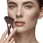 Laura Mercier Glow Powder Brush - Image 4