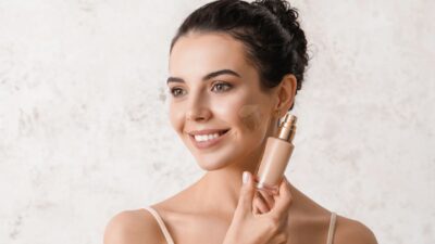 7 Best Foundations for Oily Skin That Actually Last All Day (2025 Guide)