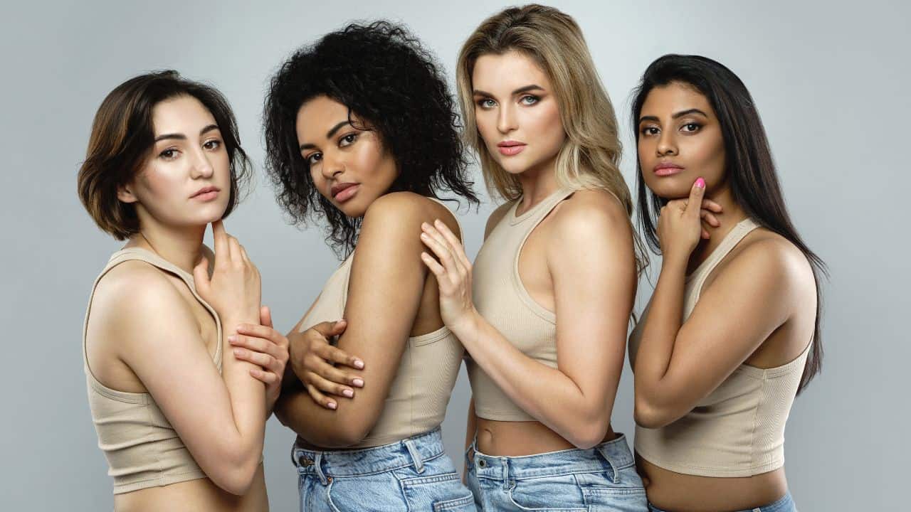 How to Know Your Hair Type: Straight, Wavy, Curly, or Coily?