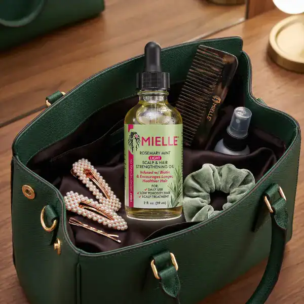 Mielle Organics Rosemary Mint Edge Gel - A premium hair styling product available at Beautinow.