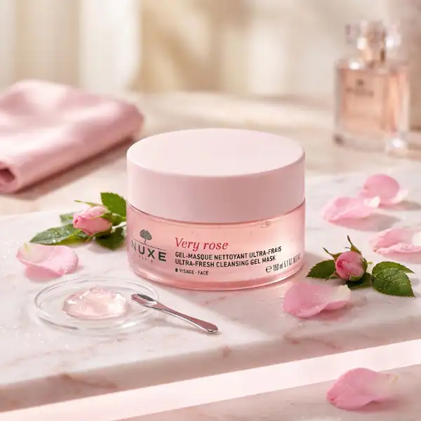 Nuxe Creme Fraiche de Beaute Moisturizing Mattifying Fluid - A luxurious skincare gel-cream availabl.