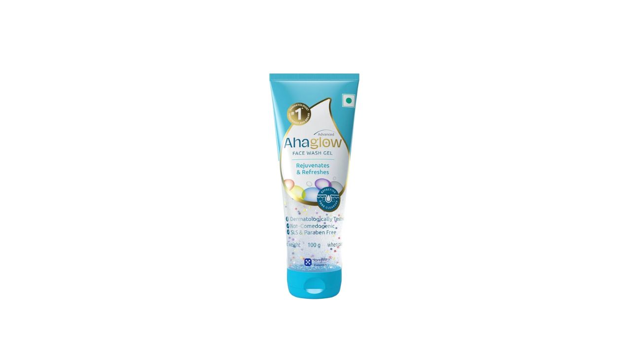 10 Best Face Cleansers for Oily Skin in 2025 X Ahaglow Advanced Face Wash