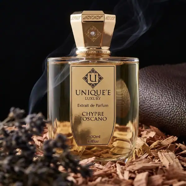 Uniqueé Chypre Toscano luxury fragrance in a sophisticated bottle, perfect for refined scent connois.