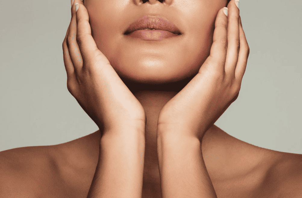 Fuinow skincare product - A luxurious skincare solution from Fuinow, perfect for nourishing your ski.